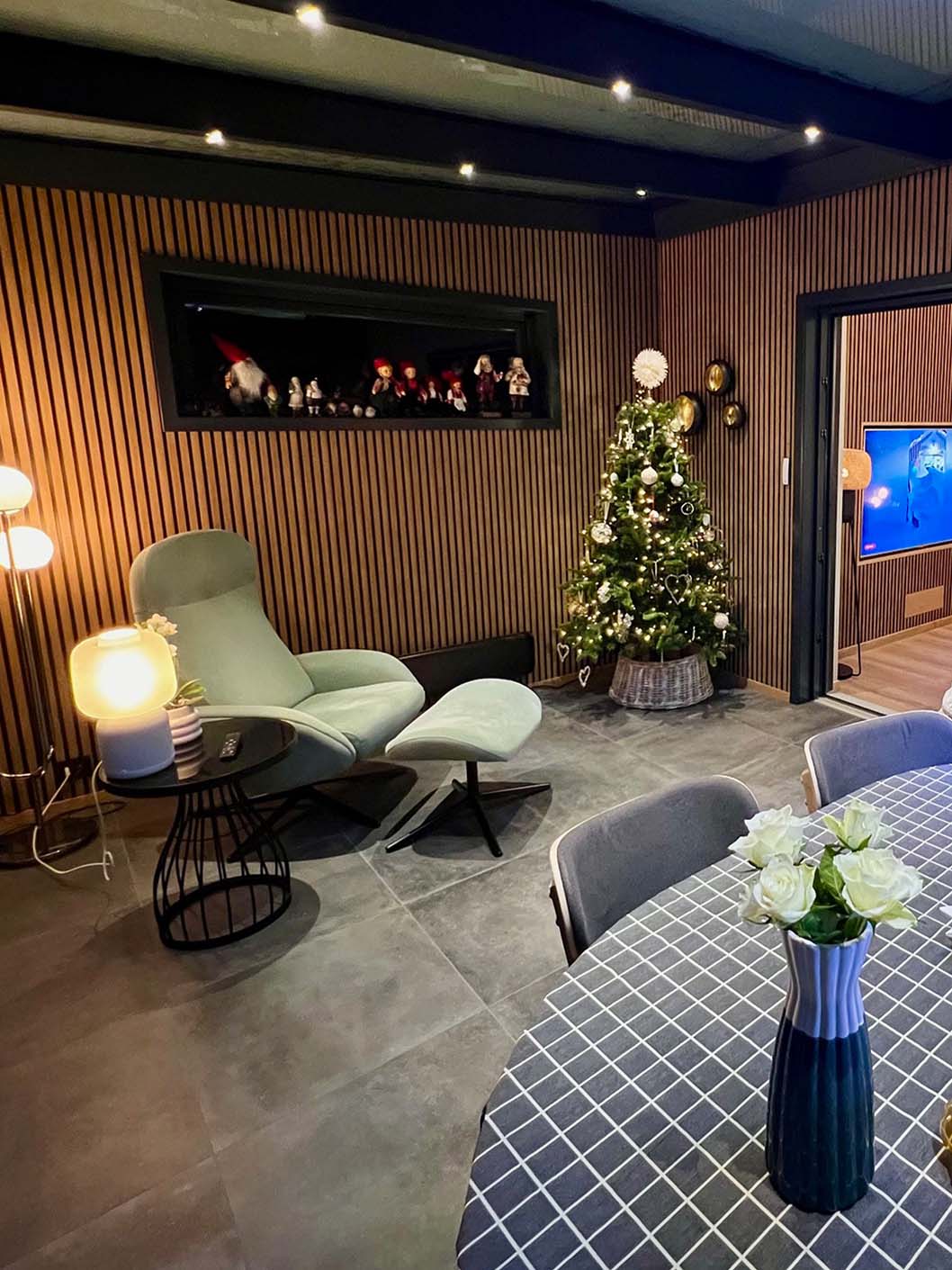 Deco Spilepanel i stue/ vinterhage